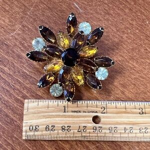 Elegant Floral Gemstone Brooch